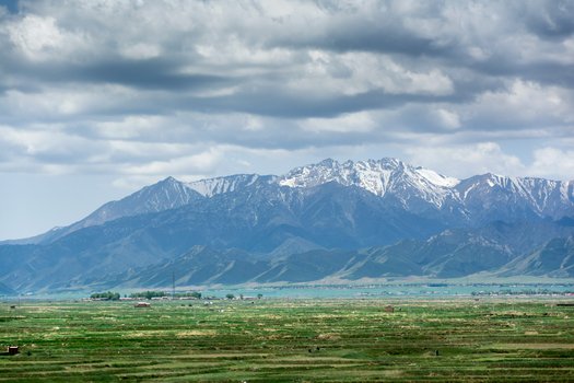 China - Silk Road 01 - A Close Shave