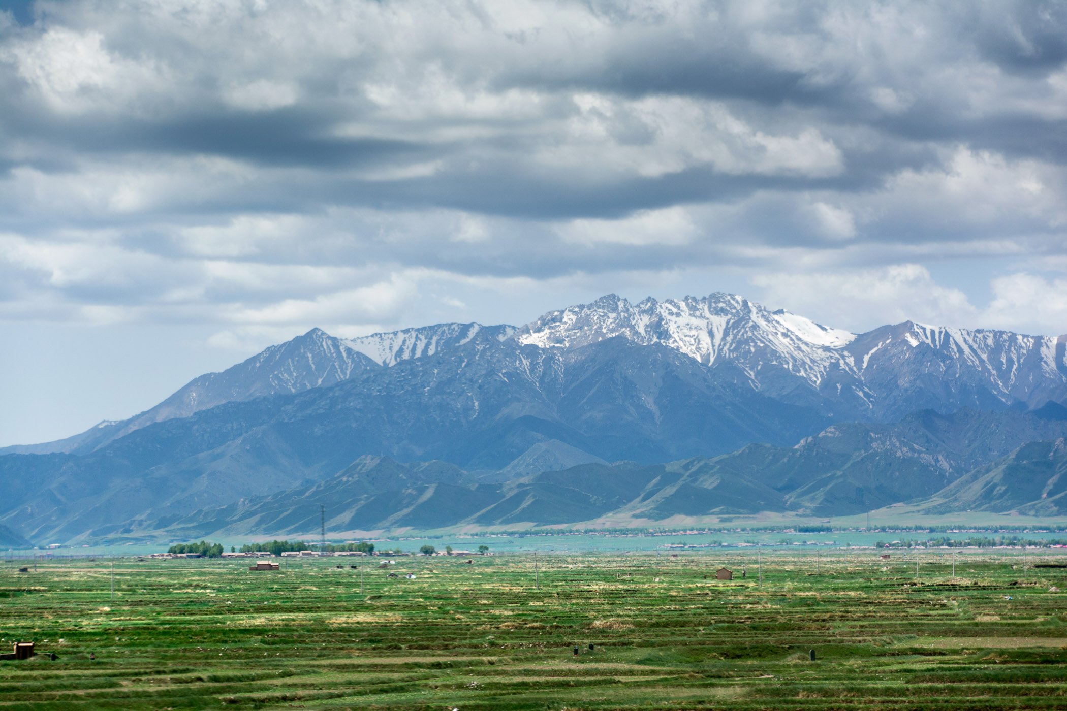 the mountains marking the northern edge of the Tibetan plateau
