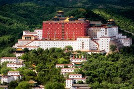 Pǔtuózōngchéng Temple from Bìshǔ Shānzhuāng