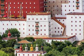 Pǔtuózōngchéng Temple from Bìshǔ Shānzhuāng