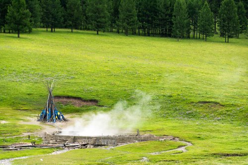 Tsenkher Hot Springs