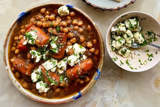 Braised chickpeas with carrots, dates and feta