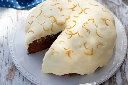 Carrot Cake with Cream Cheese Icing