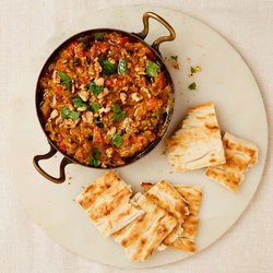 Aubergine, red pepper and tomato dip