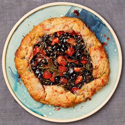 Grape and strawberry crostata