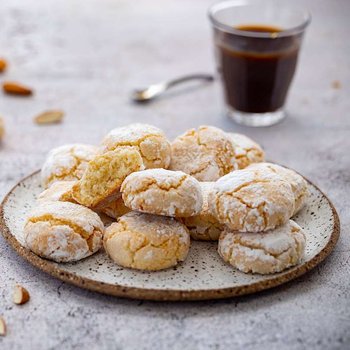 Italian Amaretti Biscotti
