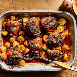 Korean Garlic Chicken Traybake