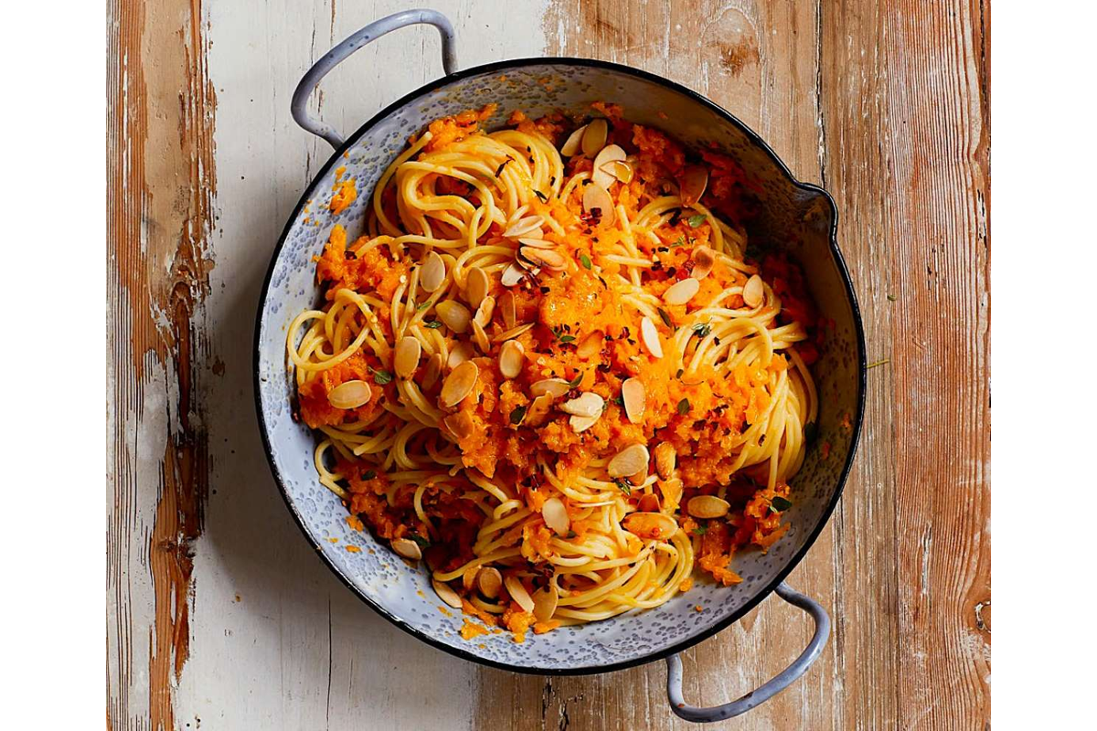 Pasta with squash, parmesan and almonds