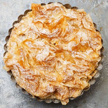 Pastis gascon (French apple and brandy tart)
