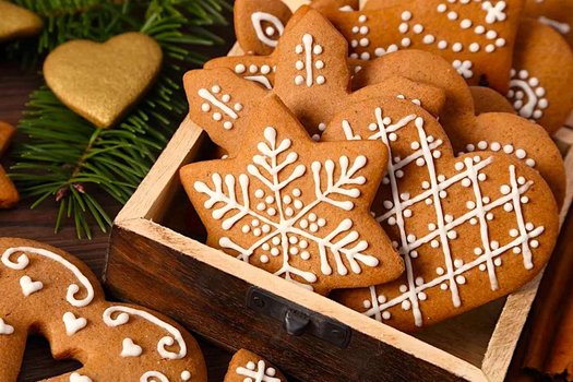 Polish Christmas Gingerbread (Pierniczki)