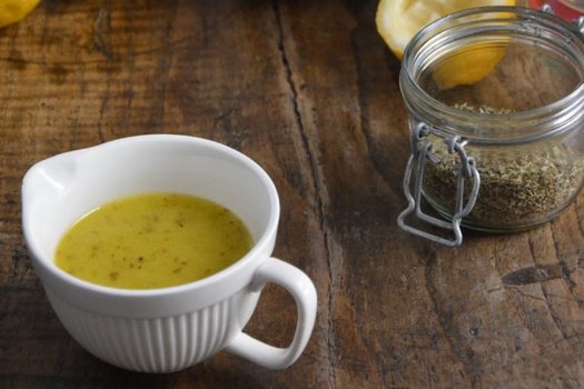 Salmoriglio (Sicilian lemon sauce)