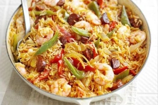 Spanish Rice, Chorizo & Prawn One-Pot