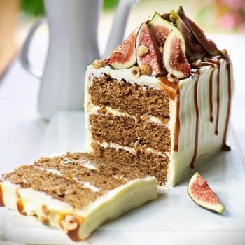 Spiced fig, coffee & hazelnut cake