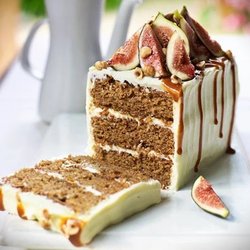 Spiced fig, coffee & hazelnut cake
