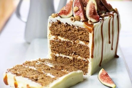 Spiced fig, coffee & hazelnut cake