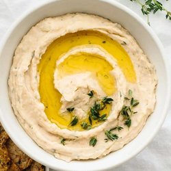 White Bean Hummus with Fresh Basil and Thyme